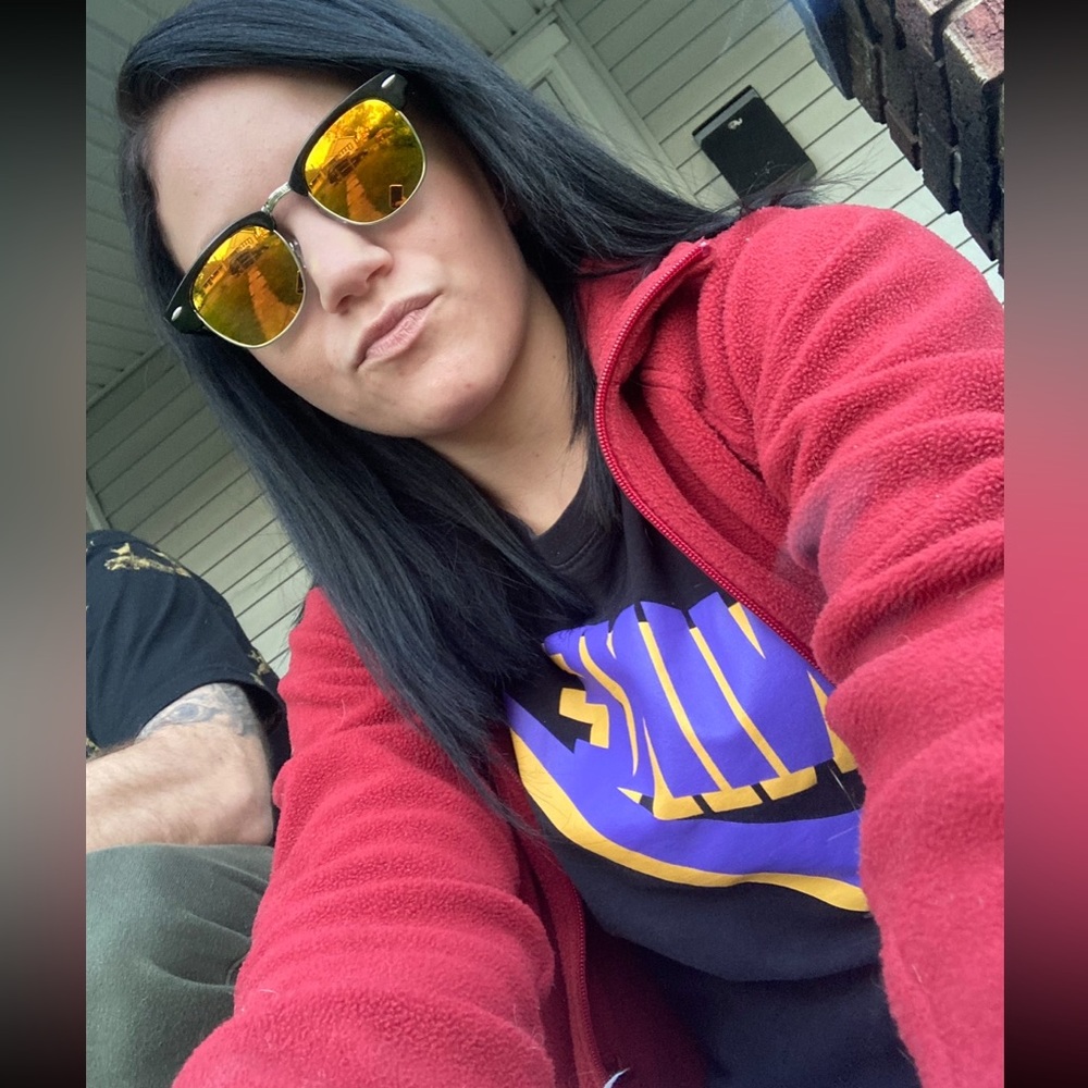 Meet your Posher, Kayla